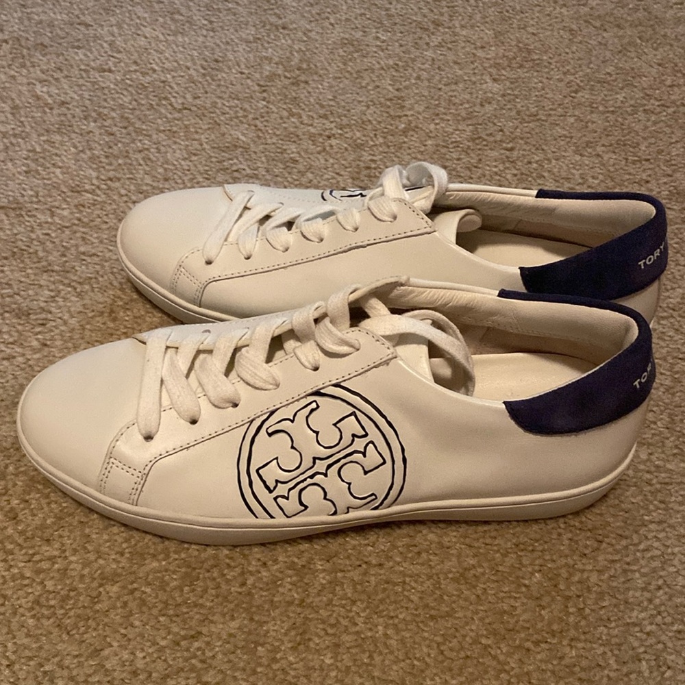 Brand new Tory Burch sneakers. Size 8.